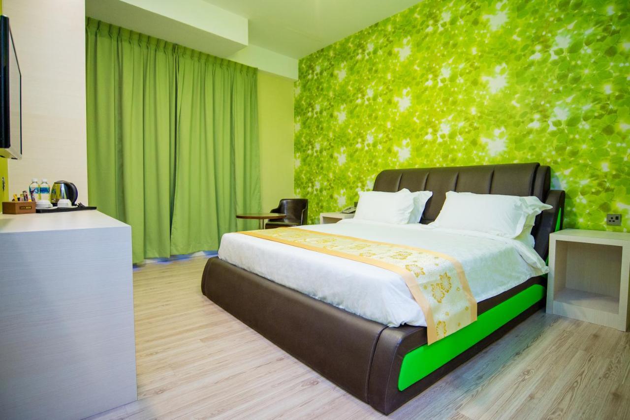 Hotel Tebrau Ct Johor Bahru Exterior foto